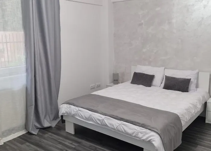 Arkadia 2 Bedroom Apartment Bucharest
