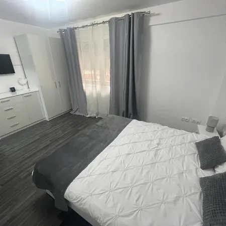 Arkadia 2 Bedroom