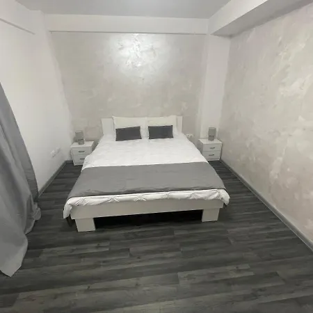 Arkadia 2 Bedroom Appartement *