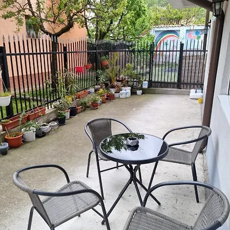 Arkadia 2 Bedroom