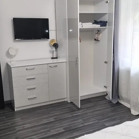 Arkadia Apartman *
