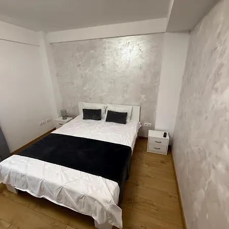Apartment Arkadia 2 Bedroom Bucharest