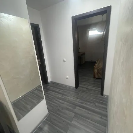 Arkadia 2 Bedroom *