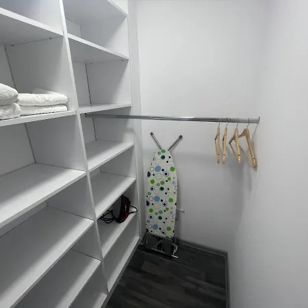 Arkadia 2 Bedroom Lägenhet