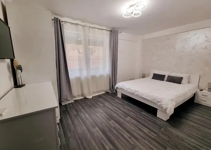 Arkadia 2 Bedroom Bükreş